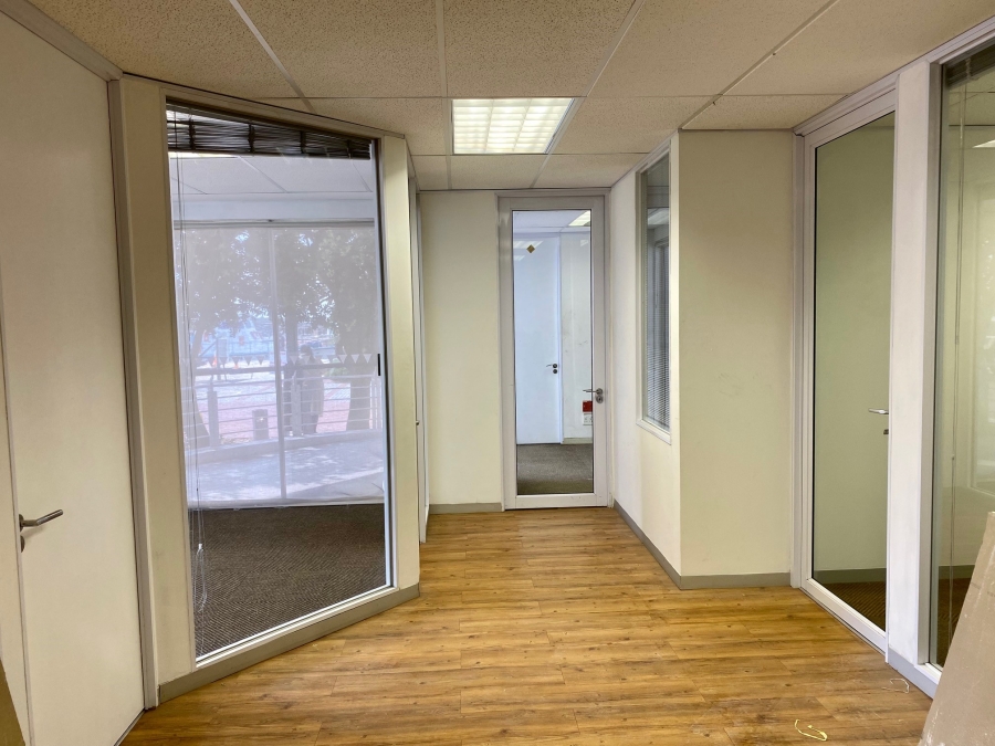 To Let Commercial Property for Rent in Mouille Point Western Cape